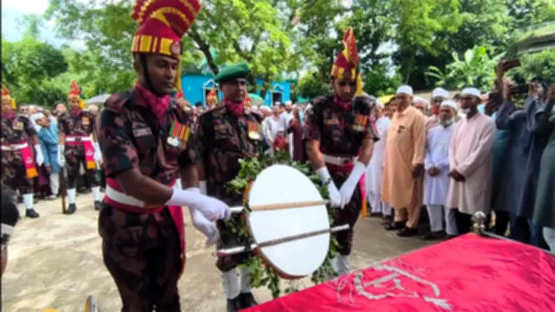 বিশ্ববাজারে স্বর্ণের দাম বাড়লো, নড়াইলে ফুটবল খেলা নিয়ে বিরোধে হত্যা