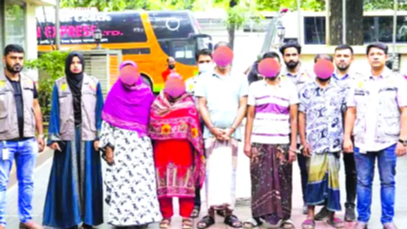 টানা বৃষ্টিতে চট্টগ্রামে ভয়াবহ জলাবদ্ধতা, ৬ দিন নৌচলাচল বন্ধ