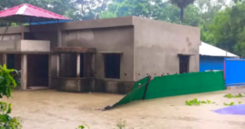 মীরসরাইয়ে টানা বর্ষণে নিম্নাঞ্চল প্লাবিত, ৫ শতাধিক বাড়ি পানিবন্দি