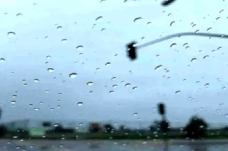 দেশের বিভিন্ন স্থানে ভারী বৃষ্টির সম্ভাবনা