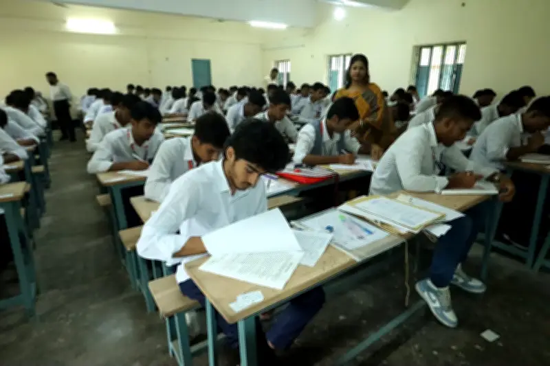 এইচএসসি পরীক্ষায় প্রথম দিনে ২৪ হাজারের বেশি অনুপস্থিত, উদ্বেগজনক হার