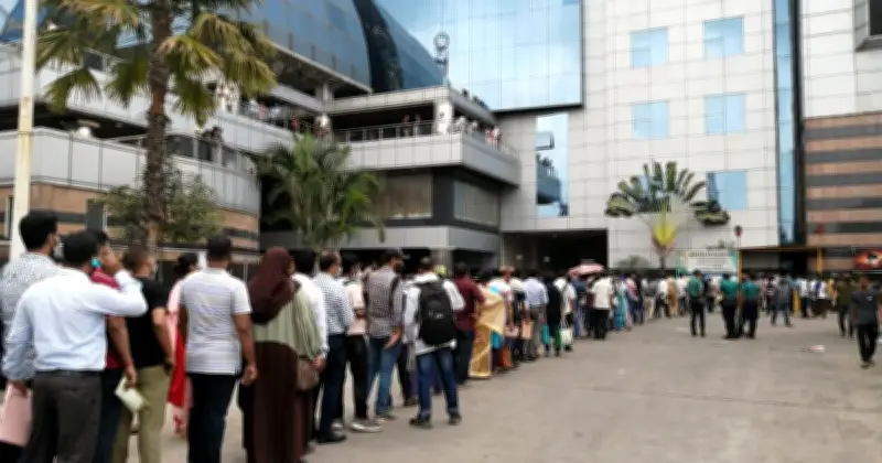 ভারতের ট্যুরিস্ট ভিসা চালু, ২৪ ঘণ্টায় ১ লাখ ৪০ হাজার আবেদন
