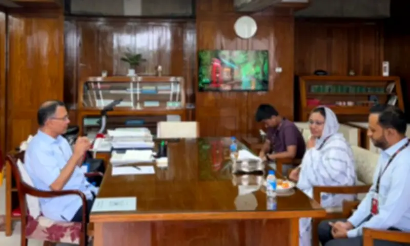 জুলাই শহীদের মা প্রধানমন্ত্রীর সাথে সাক্ষাৎ করলেন