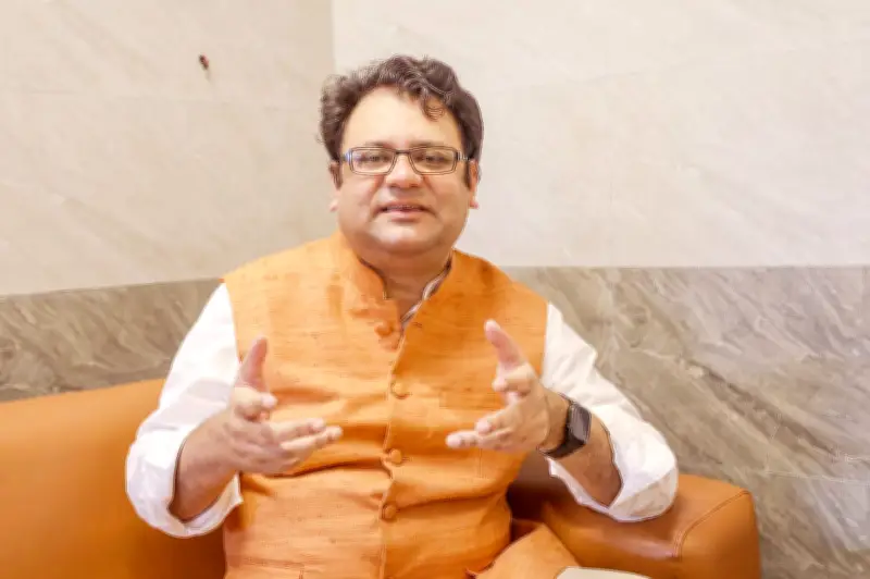 জুলাই গণ-অভ্যুত্থান নাকি বিপ্লব? সাক্ষাৎকারে সৈয়দ নিজার