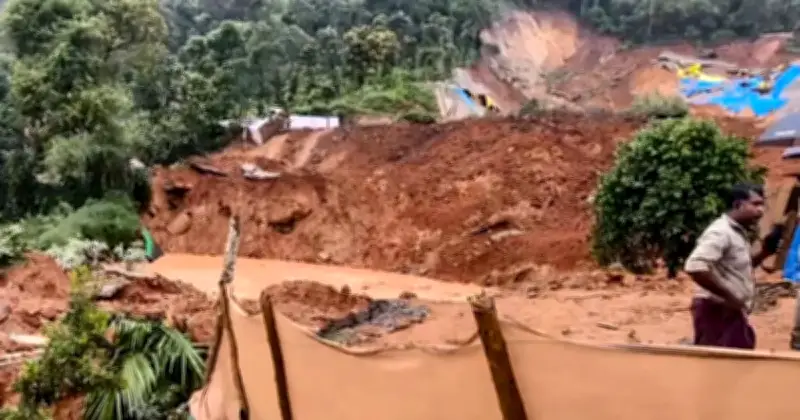 কেরালা ও মহারাষ্ট্রে ভূমিধস-বন্যায় নিহত ১৮, নিখোঁজ ৪