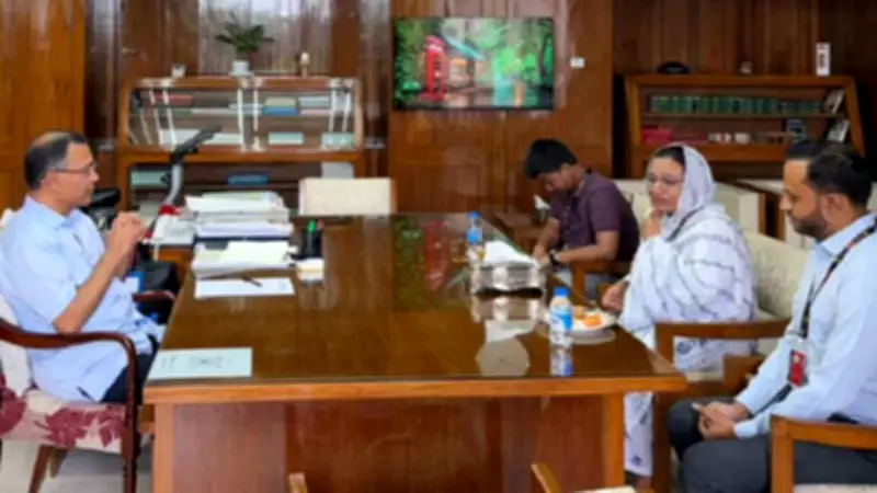 গণঅভ্যুত্থানে শহীদ জাহিদের মাকে চাকরির আশ্বাস, সংসদে তথ্যমন্ত্রী