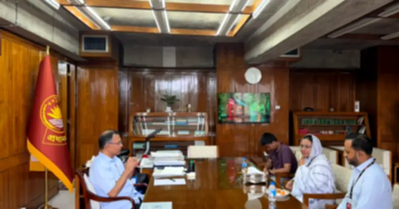 শহীদ আব্দুল্লাহ বিন জাহিদের মায়ের সঙ্গে প্রধানমন্ত্রী তারেক রহমানের সাক্ষাৎ