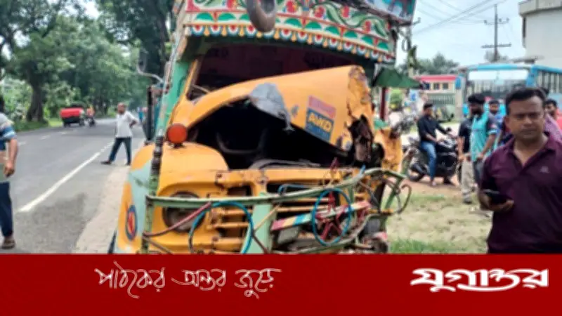 মানিকগঞ্জে ট্রাকের চাপায় মা নিহত, ছেলে আহত