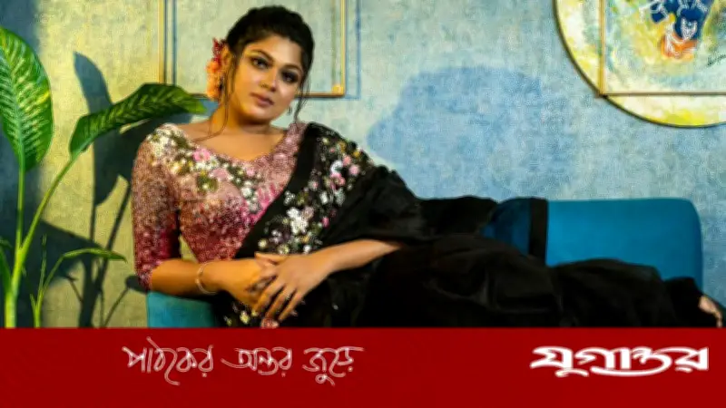 জোড়া সুখবর দিলেন মৌসুমী হামিদ: দ্বিতীয় বিয়ে ও মা হওয়ার ঘোষণা