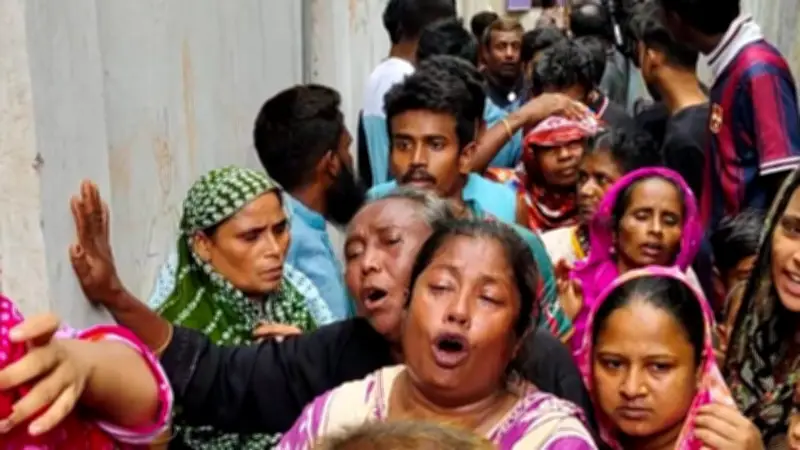 ময়মনসিংহে ধর্ষকের গলা কেটে হত্যা, তুরাগ নদে দুই শিক্ষার্থীর মৃত্যু