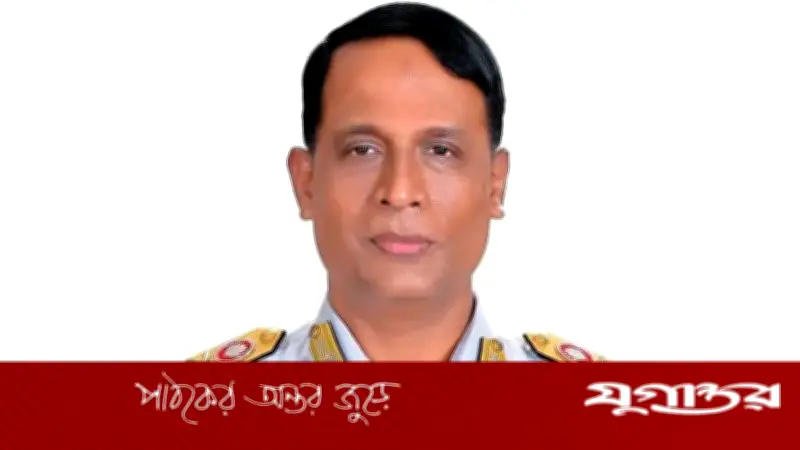 নৌবাহিনীর রিয়ার অ্যাডমিরাল মাসুদ ইকবালকে বাধ্যতামূলক অবসর