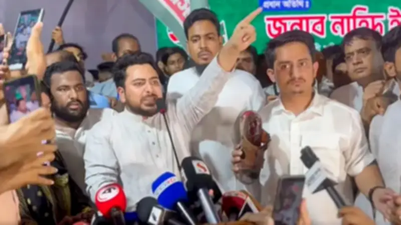 এনসিপির সমাবেশে ককটেল বিস্ফোরণ, থানা ঘেরাও; বোমা বিস্ফোরণের ঘটনা