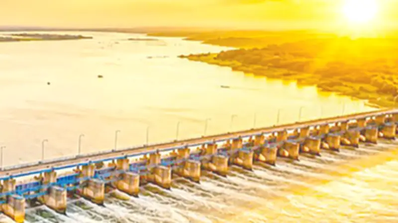 পদ্মা ব্যারাজ প্রকল্প: সুযোগ ও ঝুঁকির দ্বৈত সমীকরণ