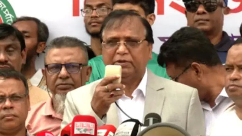 প্রধানমন্ত্রী: ডিএসসিসির বর্জ্য ব্যবস্থাপনায় অনিয়ম সহ্য নয়