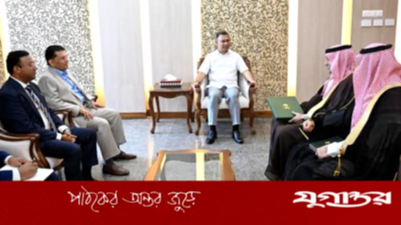 প্রধানমন্ত্রী তারেক রহমানের সঙ্গে সৌদি রাষ্ট্রদূতের সৌজন্য সাক্ষাৎ
