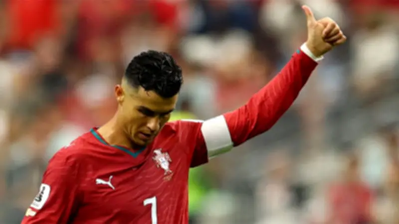 অবসর সিদ্ধান্ত স্থগিত; আফগান পেসারের মৃত্যু; আনচেলত্তি ছাঁটাইয়ের দাবি; বন্যার শঙ্কা