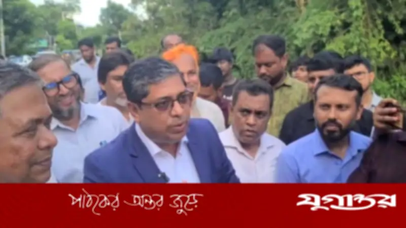প্রতিমন্ত্রী মীর শাহে আলম: কবরস্থানের কারণে সড়ক ধস, নতুন করে নির্মাণ করা হবে