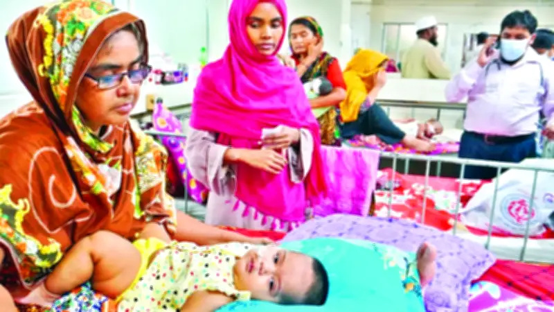 রোববার রাজধানীর যেসব দোকানপাট-মার্কেট বন্ধ তেহরানে শোকের ছায়া, দ্বিতীয় দিনেও খামেনিকে শেষ শ্রদ্ধা ভেনেজুয়েলায় জোড়া ভূমিকম্প মৃতের সংখ্যা বেড়ে প্রায় ৩ হাজার