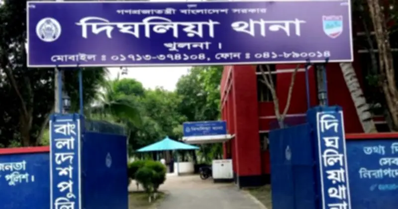 খুলনায় ভ্যানচালককে গলা কেটে হত্যা