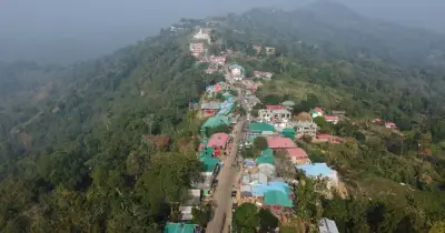 সাজেকে আটকা ৫০০ পর্যটক, ভারী বৃষ্টিতে রাস্তা তলিয়ে যাওয়ায় যোগাযোগ বিচ্ছিন্ন