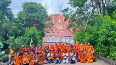 থাইল্যান্ডে তীর্থযাত্রী ভিক্ষুদের উপর পিকআপ ট্রাকের আঘাতে ৯ জন নিহত