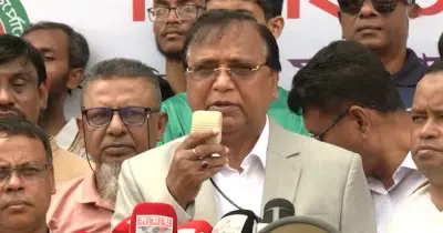 বর্জ্য অপসারণে অনিয়মে ঠিকাদারদের বিরুদ্ধে কঠোর ব্যবস্থার ঘোষণা ডিএসসিসি প্রশাসকের
