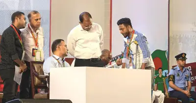 জুলাই আন্দোলনে নিহতদের বিচারের দাবি স্বজনদের, প্রধানমন্ত্রীর প্রতি আহ্বান