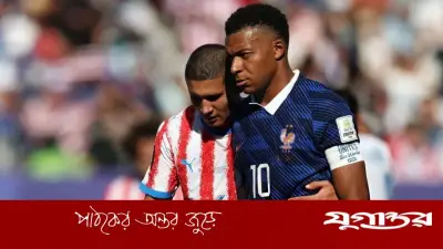 এমবাপ্পে প্যারাগুয়ে ডিফেন্ডারকে বলেছিলেন ‘তুমি কি আমাকে চুমু খেতে চাও?’