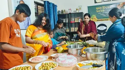রংপুর বন্ধুসভার মৌসুমি ফলের উৎসব অনুষ্ঠিত