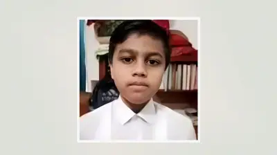 সাতক্ষীরায় বাসের চাপায় স্কুলছাত্র নিহত, বাবা আহত