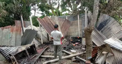 পাবনায় স্কুলছাত্রী ধর্ষণ, অভিযুক্তের বাড়িতে আগুন