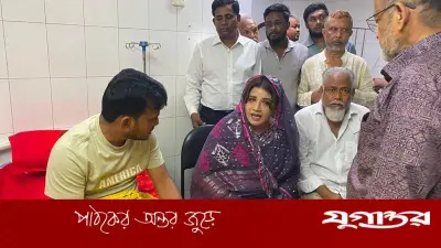 অসুস্থ ইউপি চেয়ারম্যানকে দেখতে হাসপাতালে পররাষ্ট্র প্রতিমন্ত্রী