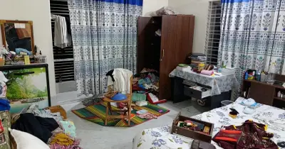 জামালপুরে বিচারক দম্পতির বাসায় গ্রিল কেটে চুরি, স্বর্ণ ও নগদ টাকা লুট