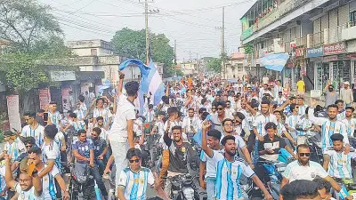 হাওর জনপদ সুনামগঞ্জেও ফুটবল বিশ্বকাপের আমেজ, আর্জেন্টিনা-ব্রাজিল সমর্থকদের তুমুল তর্ক-শোভাযাত্রা