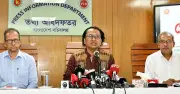 আ.লীগ নিষিদ্ধ না হওয়া পর্যন্ত অপেক্ষার আহ্বান তথ্য উপদেষ্টার