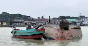 চাঁদপুরে তীব্র ঘূর্ণিস্রোতে ধান-চালবোঝাই কার্গো উল্টে গেছে, ক্ষতি ১ কোটি টাকা
