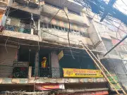 পুরান ঢাকায় আবুল বাশার মার্কেটে আগুন নিয়ন্ত্রণে, হতাহত নেই
