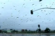 দেশের বিভিন্ন স্থানে ভারী বৃষ্টির সম্ভাবনা