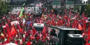 ইরানে সর্বোচ্চ নেতা খামেনেয়ির জানাজা শুরু, তেহরানে মিছিল