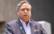 প্রেসিডেন্ট আধুনিক সেনাবাহিনী গঠনে প্রতিশ্রুতি পুনর্ব্যক্ত