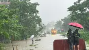 চট্টগ্রামে ডুবে থাকা রেলপথ পরিদর্শনে প্রতিমন্ত্রী, উঁচু করার পরিকল্পনা