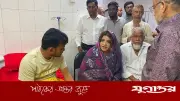 অসুস্থ ইউপি চেয়ারম্যানকে দেখতে হাসপাতালে পররাষ্ট্র প্রতিমন্ত্রী