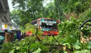 চট্টগ্রামে ১৫ এলাকায় জলাবদ্ধতা, অব্যাহত ভারী বৃষ্টিপাতের পূর্বাভাস