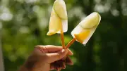 গরমে সুস্থ থাকতে কী খাবেন আর কী এড়িয়ে চলবেন